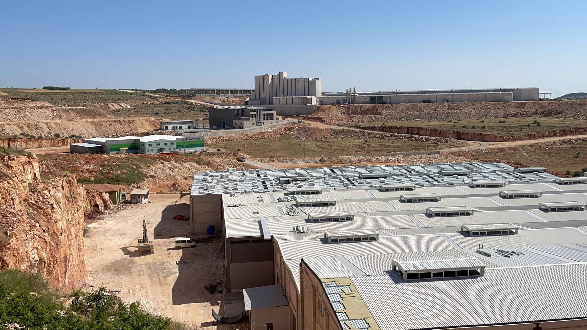 Şırlı Halı prefabrik yapı iskelet montaj